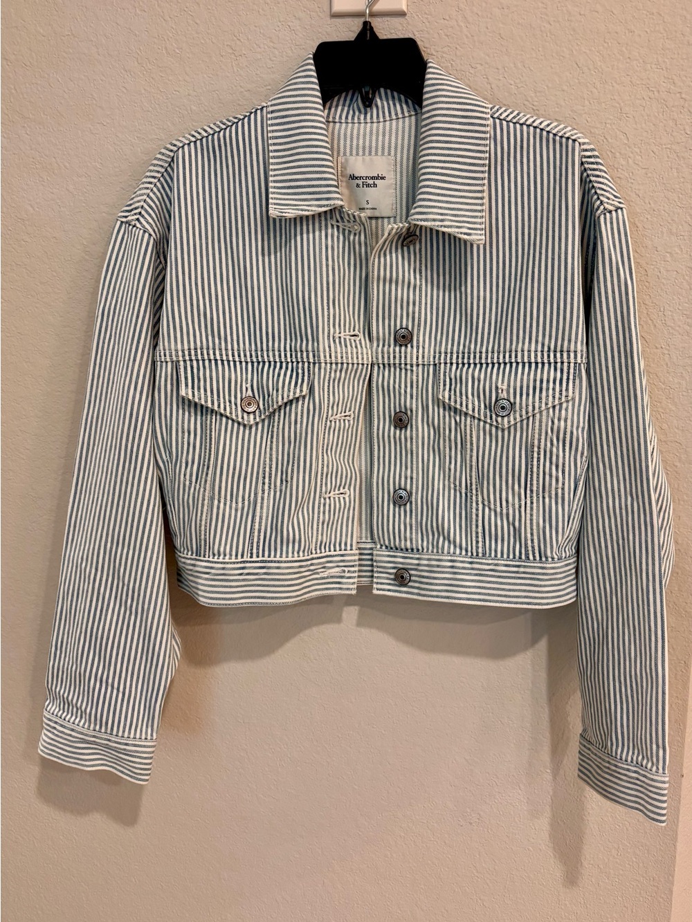 Abercrombie & Fitch Light Blue and White Striped Jacket S